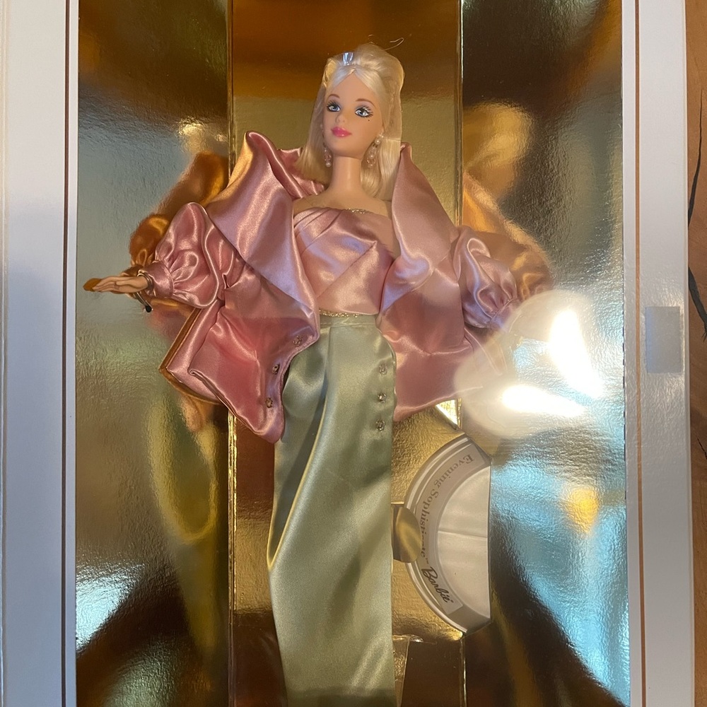 EVENING SOPHISTICATE BARBIE DOLL CLASSIQUE COLLECTION 1996 MATTEL 17136 NEW NRFB